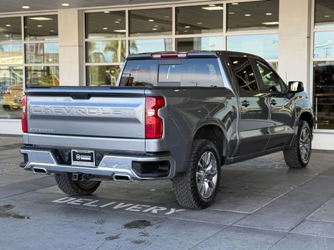 Used 2022 Chevrolet Silverado 1500 LT image 12