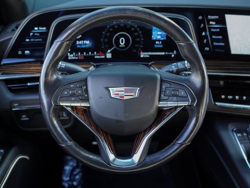 Used 2022 Cadillac Escalade ESV Luxury image 19