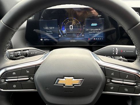 New 2026 Chevrolet Equinox LT image 16