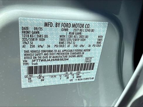 New 2025 Ford Maverick XLT w/ XLT Luxury Package AWD/4WD image 13