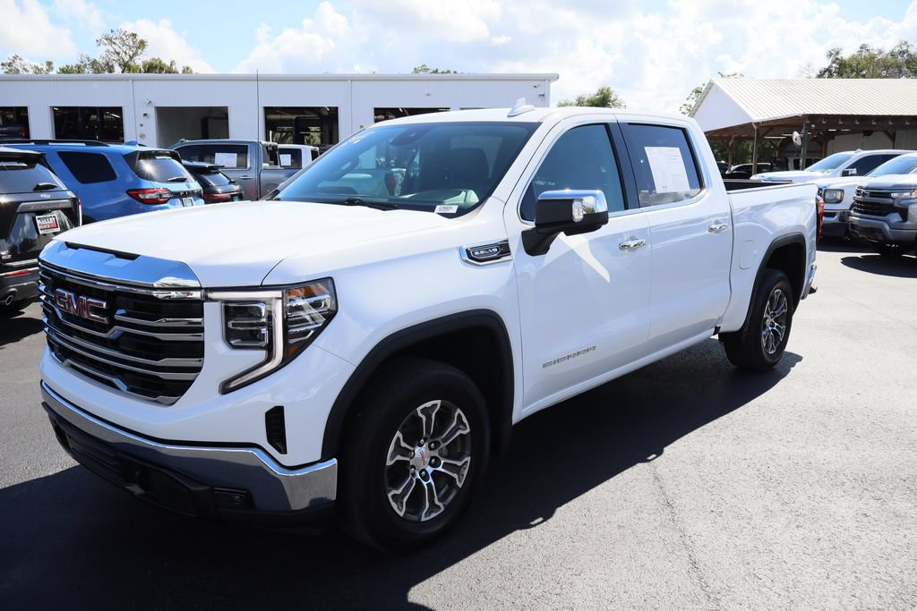 Certified 2025 GMC Sierra 1500 SLT RWD image 5