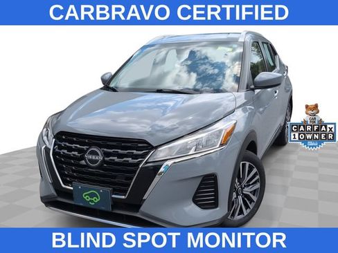 Used 2023 Nissan Kicks SV FWD image 1