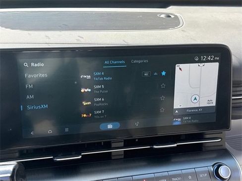 Used 2024 Hyundai Kona Limited image 19