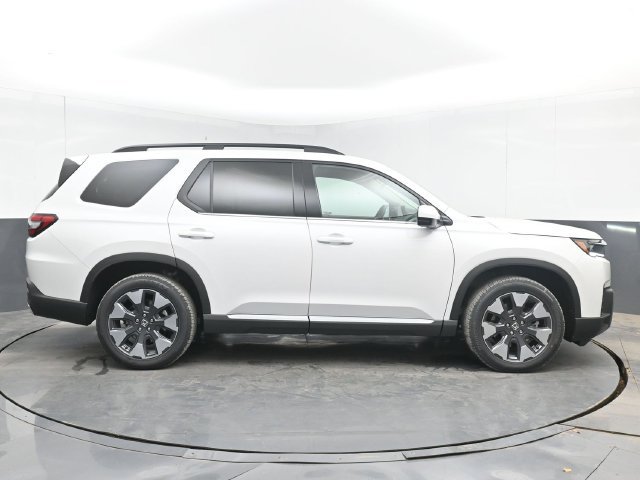 New 2026 Honda Pilot Touring image 11