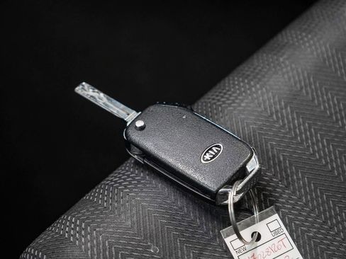 Used 2022 Kia Sportage LX image 26