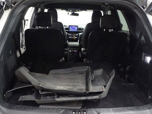 Used 2022 Ford Explorer ST-Line w/ Class IV Trailer Tow Package image 14