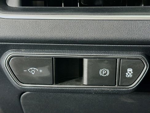 Used 2025 Kia K4 FWD image 17
