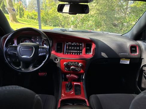 Used 2019 Dodge Charger GT RWD image 12