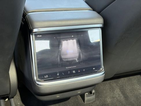 Used 2023 Tesla Model S Plaid image 30