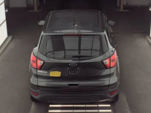 Used 2019 Ford Escape S FWD image 4