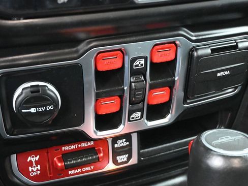 Used 2022 Jeep Gladiator Rubicon w/ LED Lighting Group image 18