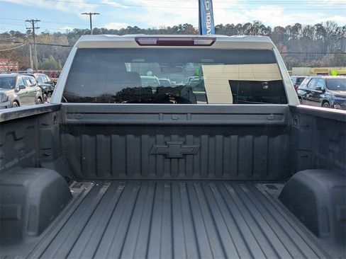 Used 2020 Chevrolet Silverado 1500 LTZ image 28