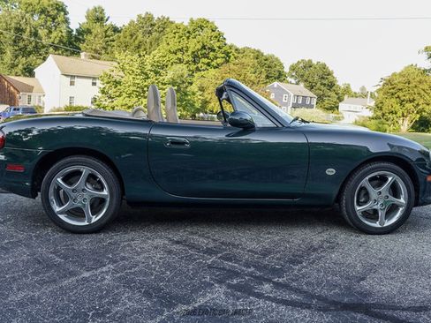 Used 2001 MAZDA MX-5 Miata RWD image 9
