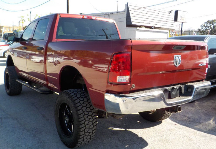 Used 2014 RAM 2500 Tradesman w/ Chrome Appearance Group AWD/4WD image 4