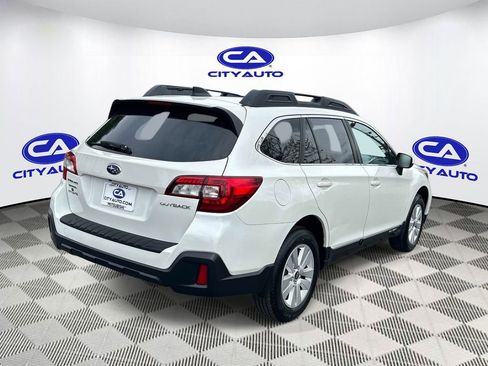 Used 2018 Subaru Outback 2.5i Premium image 3
