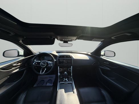 Used 2020 Jaguar XE S image 2