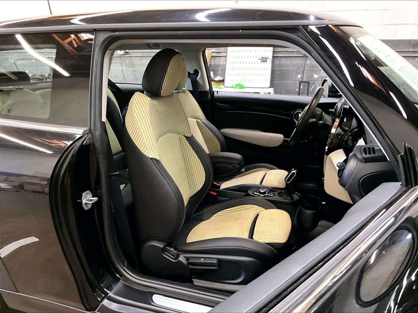 Used 2024 MINI Cooper SE FWD image 11