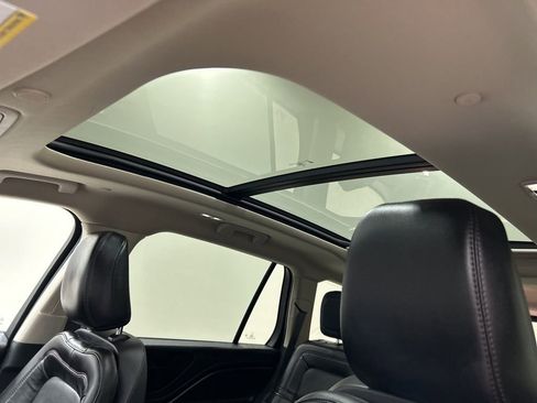 Certified 2023 Lincoln Aviator Reserve w/ Elements Package Plus image 24