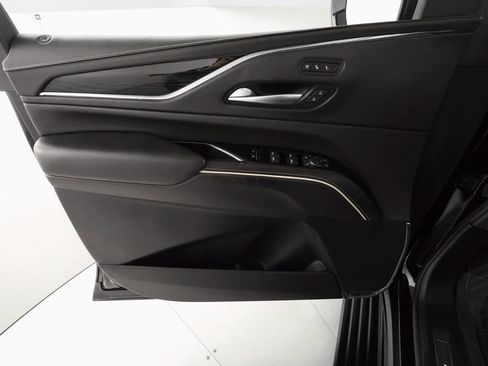 Used 2023 Cadillac Escalade V image 34