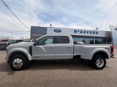 Certified 2025 Ford F450 Platinum w/ FX4 Off-Road Package AWD/4WD image 3