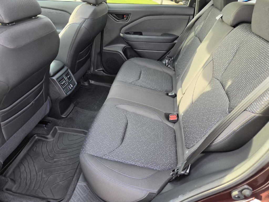 Used 2026 Subaru Forester Premium AWD/4WD image 12