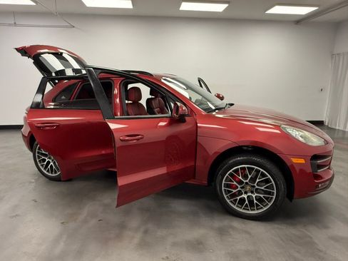 Used 2015 Porsche Macan Turbo w/ Premium Package Plus AWD/4WD image 34