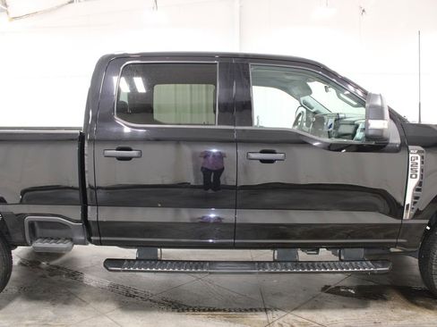 Used 2024 Ford F250 XLT image 11