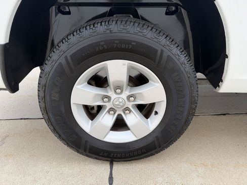 Used 2020 RAM 1500 Classic SLT w/ Luxury Group AWD/4WD image 9