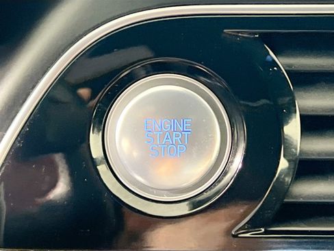 Used 2020 Genesis G70 3.3T w/ Sport Package image 24