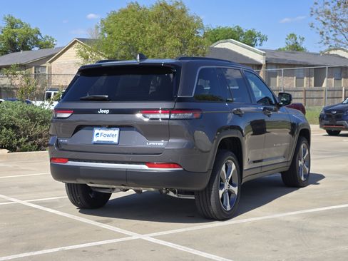 New 2026 Jeep Grand Cherokee Limited AWD/4WD image 4