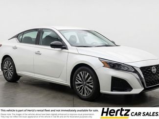 Used 2025 Nissan Altima 2.5 SV video 1