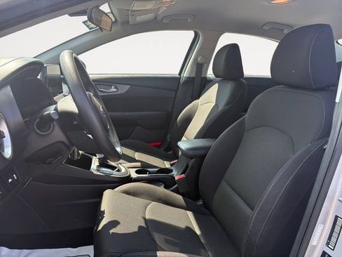 Used 2021 Kia Forte LXS FWD image 9