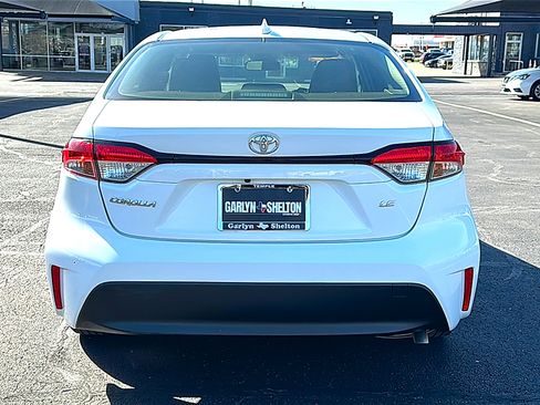Used 2023 Toyota Corolla LE image 7