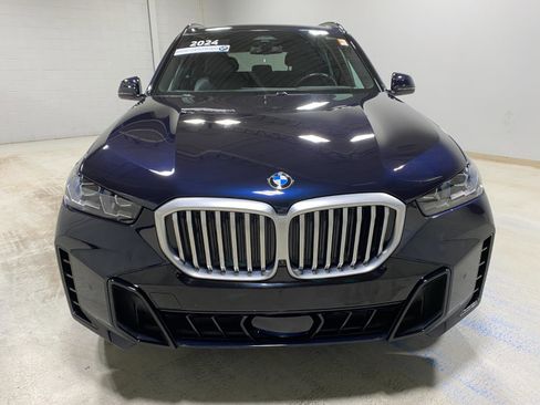 Certified 2024 BMW X5 xDrive40i w/ M Sport Package image 3
