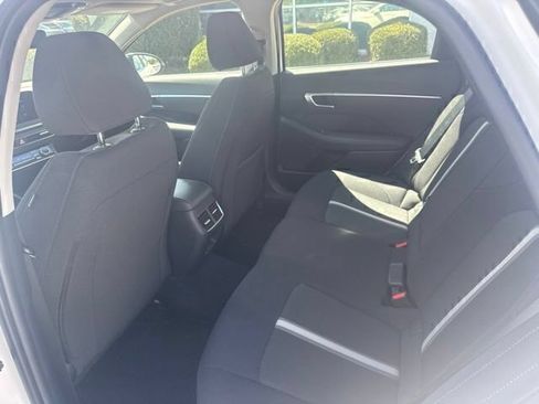 Used 2023 Hyundai Sonata SEL w/ Convenience Package FWD image 18
