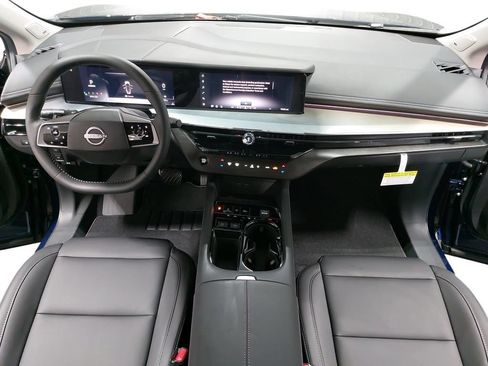 Certified 2025 Nissan Murano SL w/ Cargo Package AWD/4WD image 9