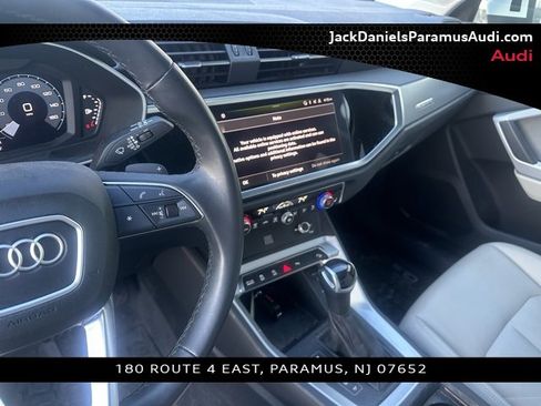 Used 2023 Audi Q3 2.0T Premium w/ Convenience Package image 15