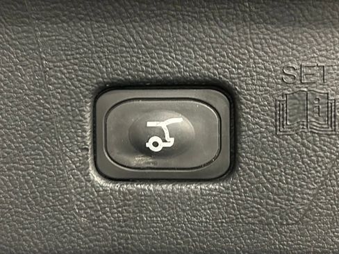 Used 2024 Ford Edge Titanium AWD/4WD image 30