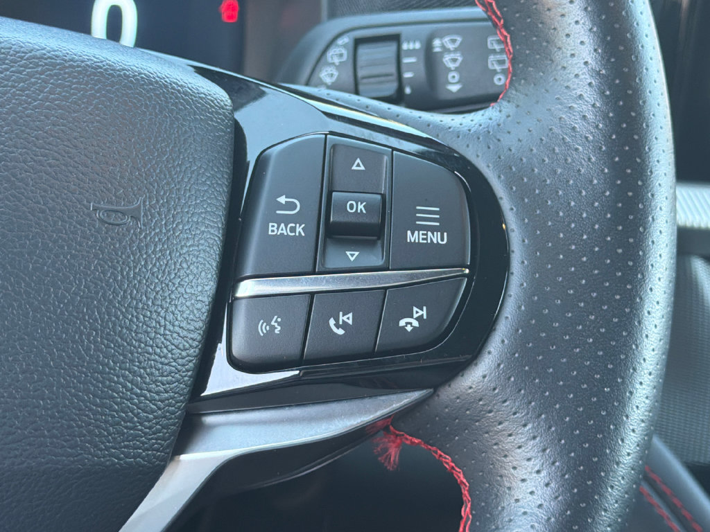 Used 2025 Ford Explorer ST-Line AWD/4WD image 28