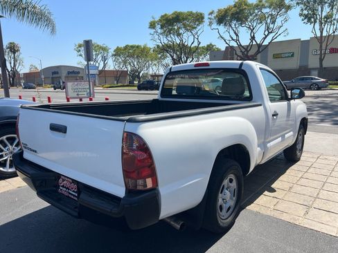 Used 2014 Toyota Tacoma 2WD Regular Cab image 8