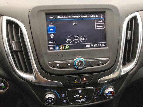 Used 2022 Chevrolet Equinox LT FWD image 27