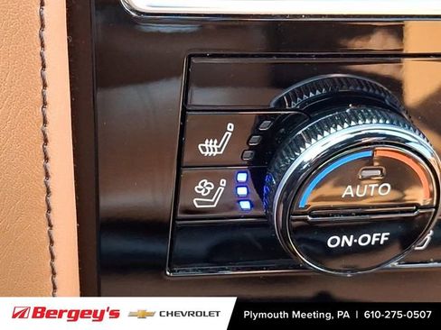 Used 2023 INFINITI QX80 Sensory w/ All-Season Package AWD/4WD image 30