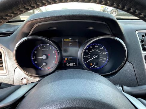 Used 2018 Subaru Outback 2.5i Premium AWD/4WD image 12