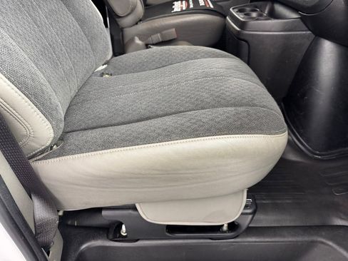 Used 2024 Chevrolet Express 2500 w/ Driver Convenience Package image 18