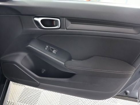 Used 2023 Honda Civic Sport image 26