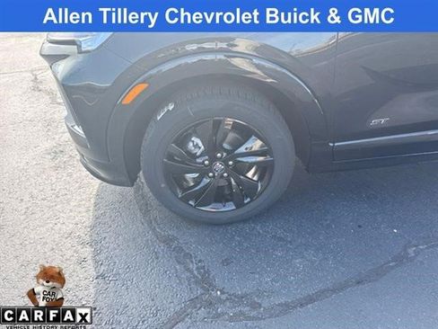 Certified 2025 Buick Encore GX Sport Touring image 28
