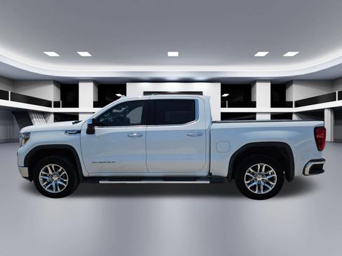 Used 2020 GMC Sierra 1500 SLT RWD image 2