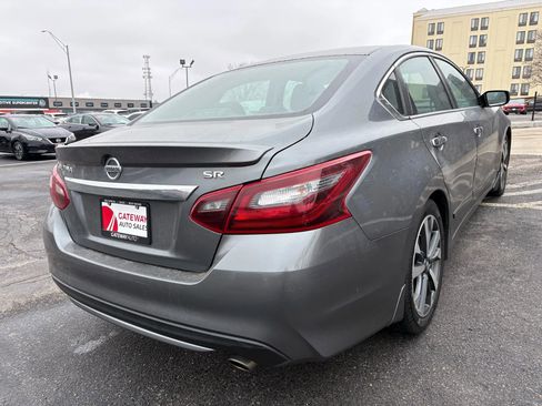 Used 2017 Nissan Altima 2.5 SR image 5