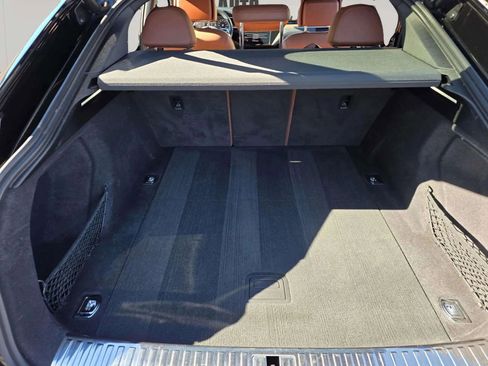 Used 2022 Audi e-tron Premium Plus w/ Premium Plus Package image 24