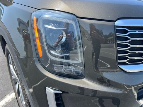 Used 2020 Kia Telluride S FWD image 28